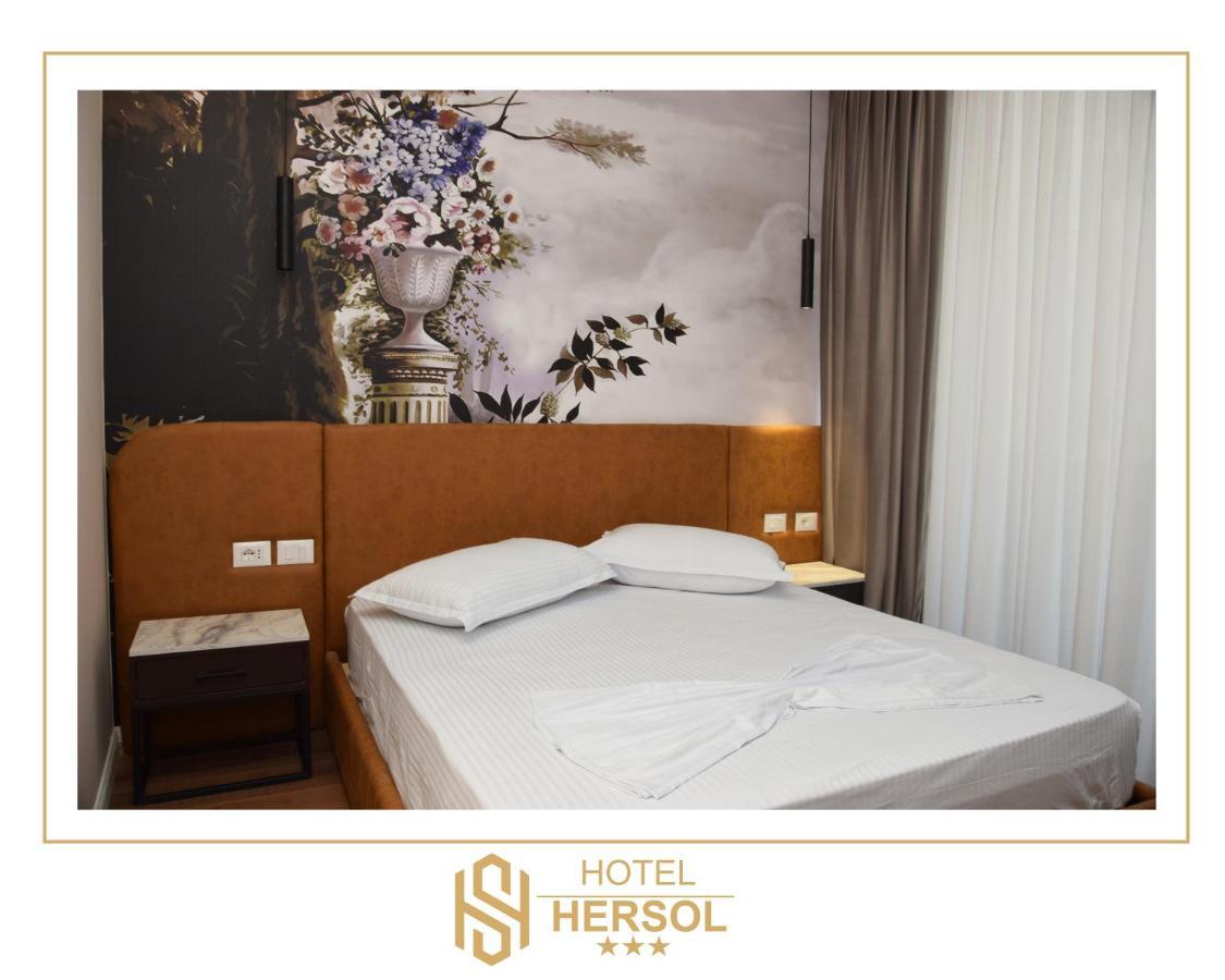 Hotel Hersol Durrës Exteriör bild