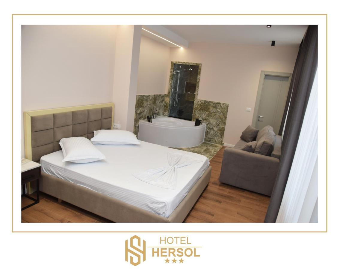 Hotel Hersol Durrës Exteriör bild