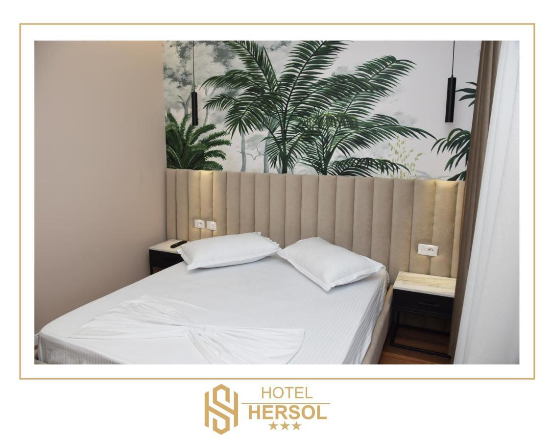 Hotel Hersol Durrës Exteriör bild